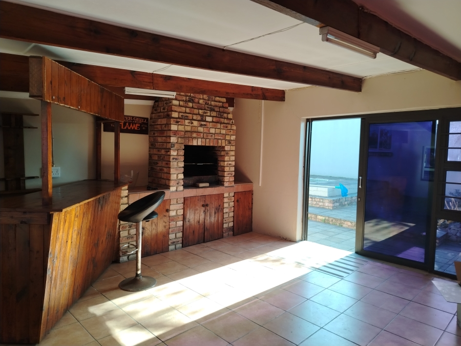 4 Bedroom Property for Sale in Amalinda Eastern Cape
